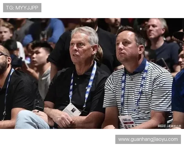 爵士队重组阵容展现全新战术体系年轻球员表现引发球迷热议 爵士队重组阵容展现全新战术体系年轻球员表现引发球迷热议